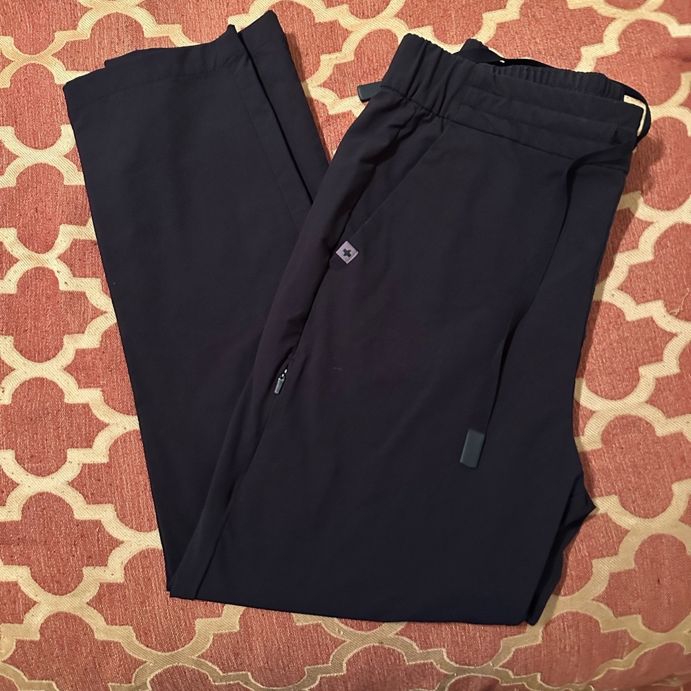 Figs Women's FIGSPRO™ Twill Skinny Trouser Petite - M